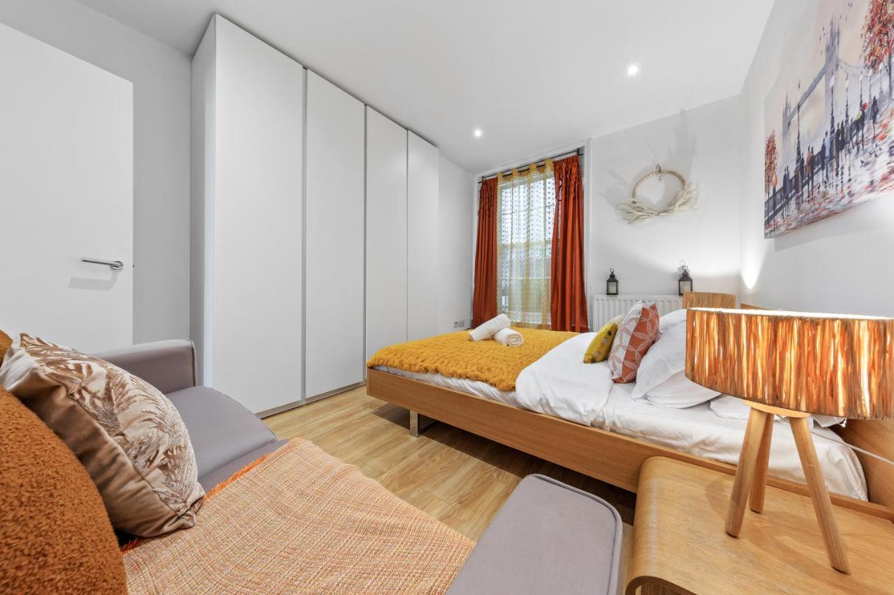 Lavish 3 Bedroom Flat In Mayfair London Hy4 ภายนอก รูปภาพ