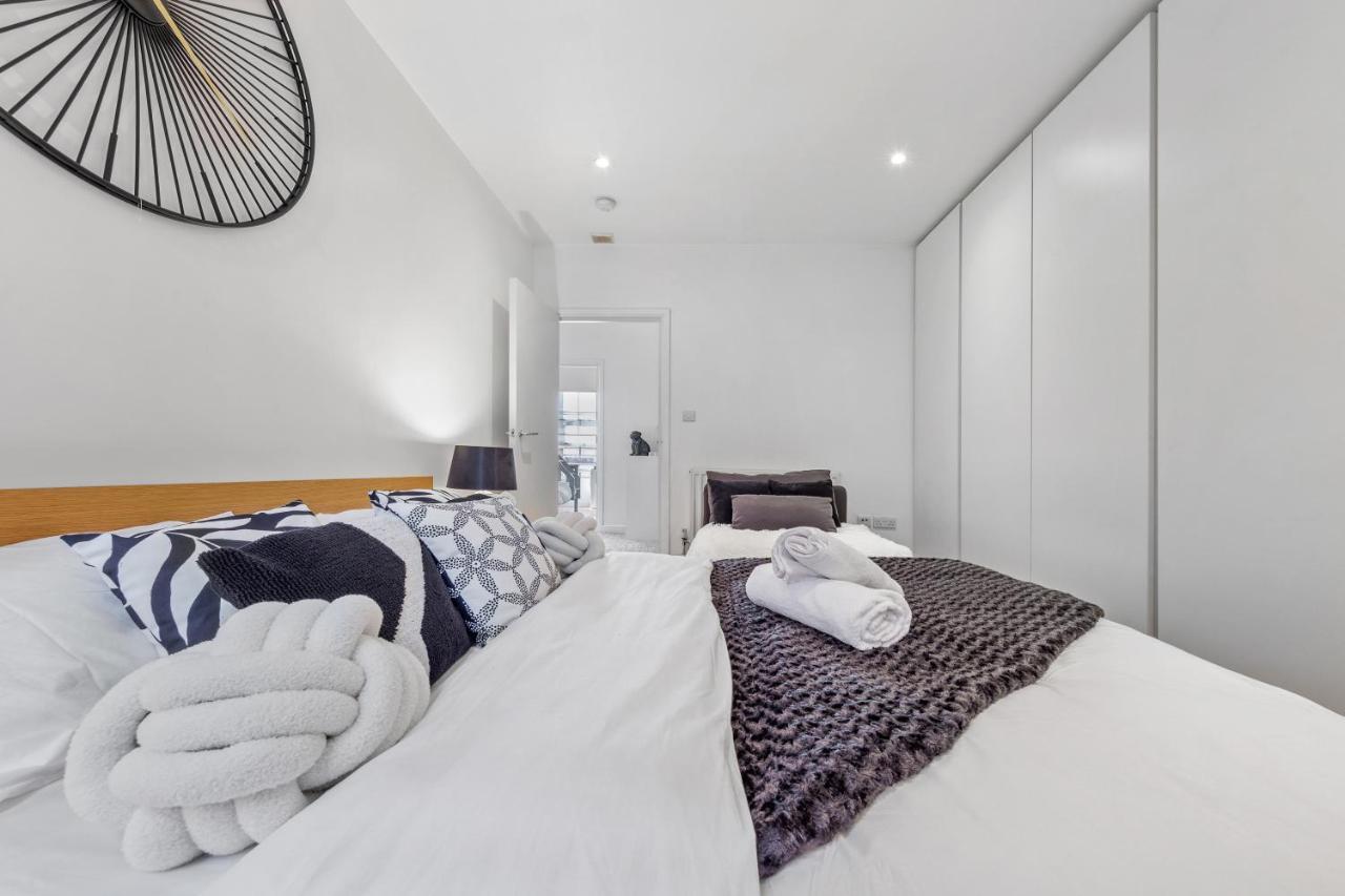 Lavish 3 Bedroom Flat In Mayfair London Hy4 ภายนอก รูปภาพ